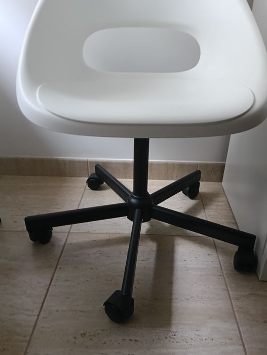 Cadeira IKEA como nova !