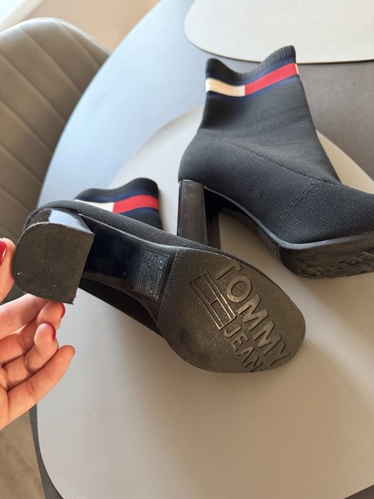 Ботильйони чулки Tommy hilfiger 36-37