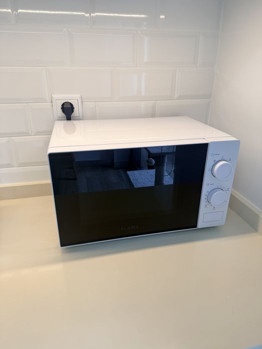 Microondas Flama 20L c/garantia