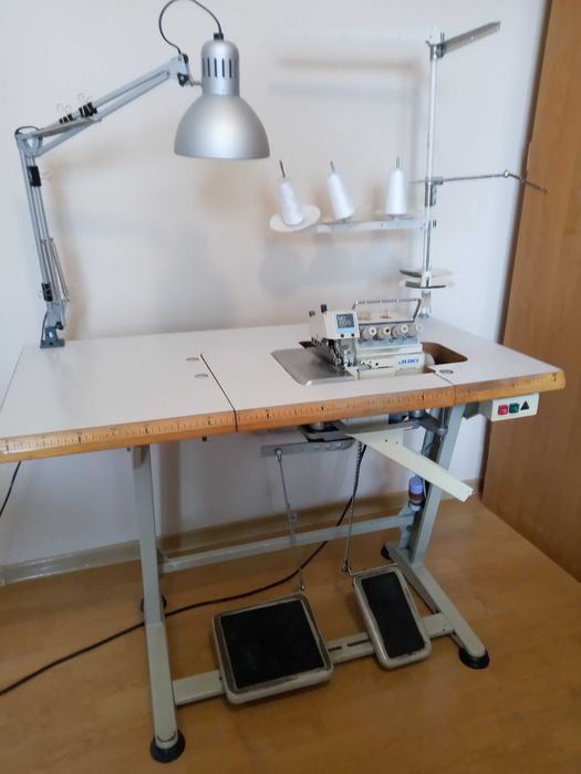 Overlock  Juki  3 nitkowy sprzedam