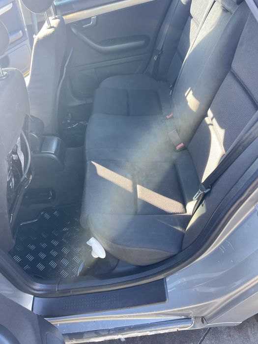 Audi A4 1.9tdi vendo/troco jipes