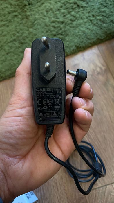 Синтезатор Casio LK-240 з підсвічуванням клавіш (для навчання)