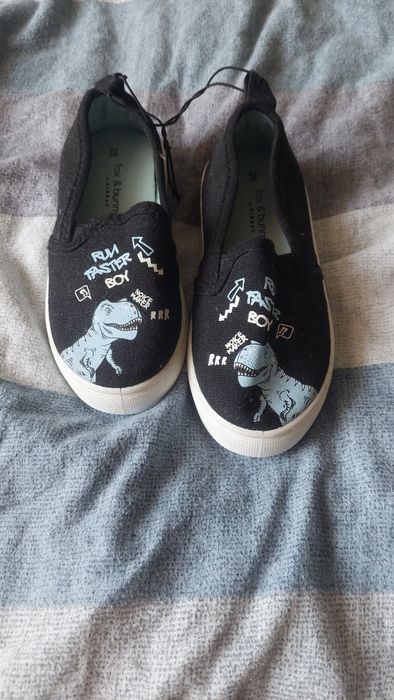 Buty chłopięce wsuwane