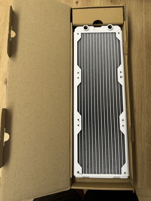 Watercooling slim Hardware Labs Nemesis GTS 420