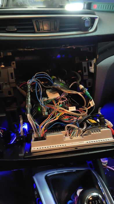 Eletricista automotivo  instalação de auto rádios e acessórios