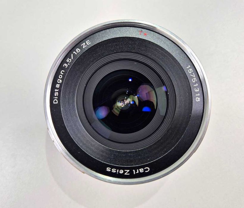 Объектив Carl Zeiss 18mm F3.5 Distagon T* для CANON