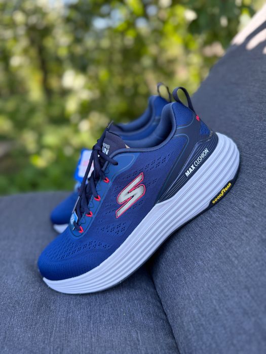 Легкие мужские кроссовки сеточка Skechers Max Cushioning 41/45р