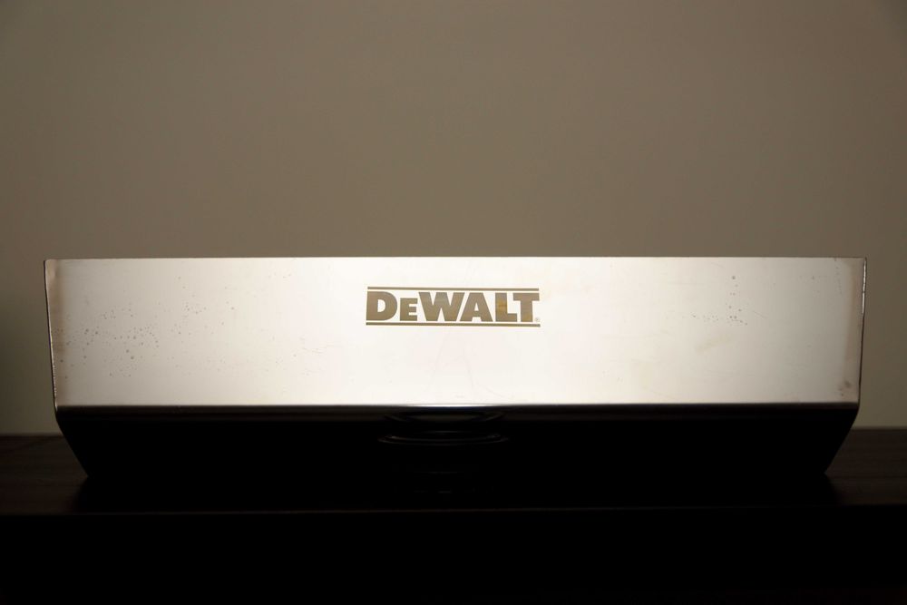 Kuweta szpachlarska Dewalt 16"