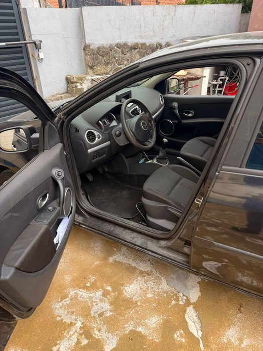 Renault clio 2010