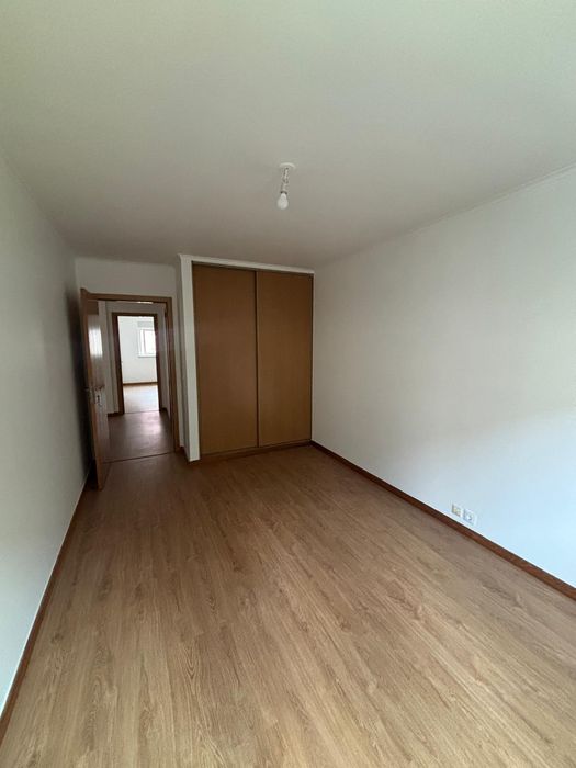 T2 nas Olaias, com garagem e arrecadação