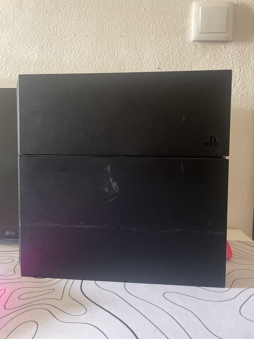 Ps4 500 gb sem comando!