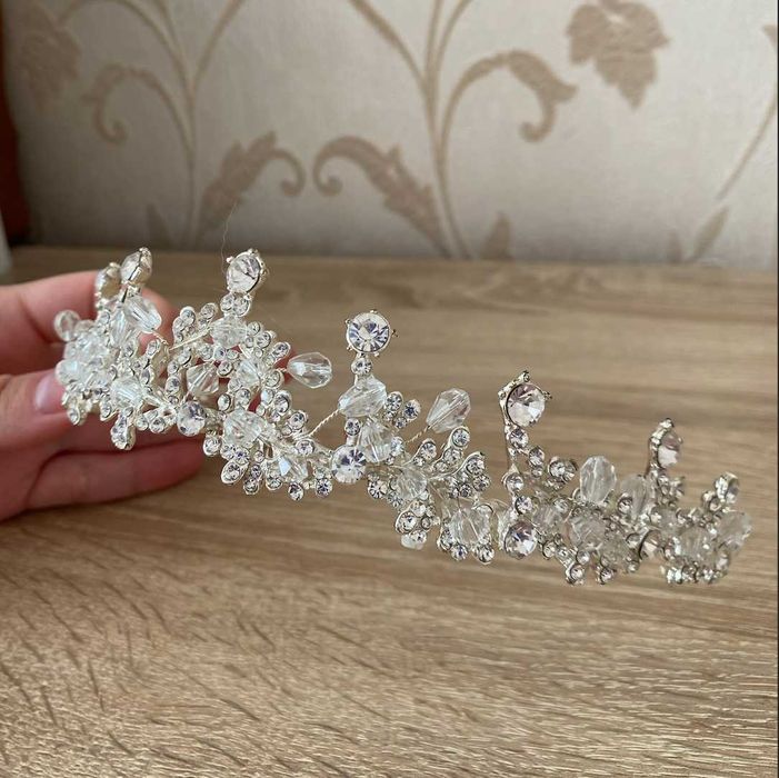 Срібна діадема/корона дуже хорошої якості