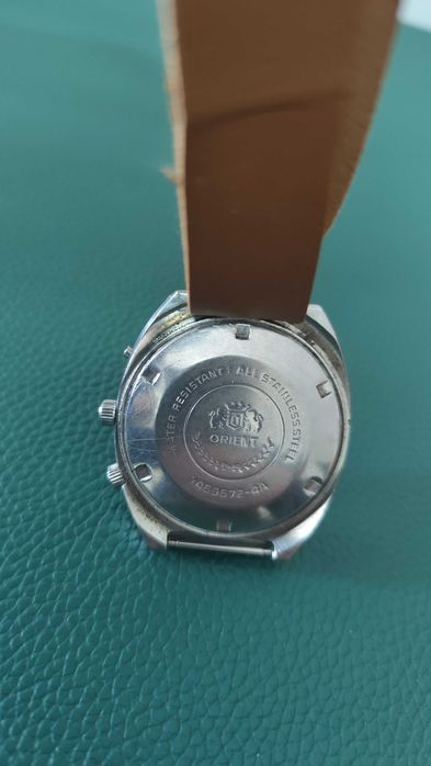 Relógio antigo ORIENT calendário perpétuo 42 mm