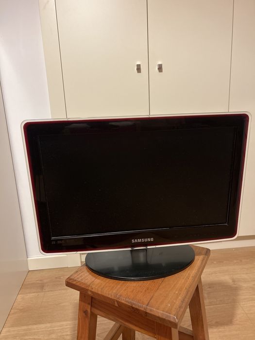 TV Samsung 19” LCD HD