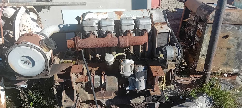 Silnik czterocylindrowy chłodzony powietrzem