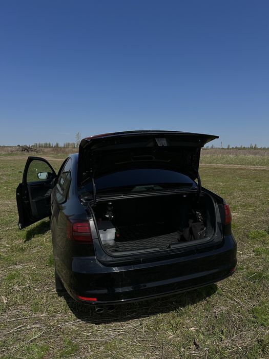 Volkscwagen Jetta 6