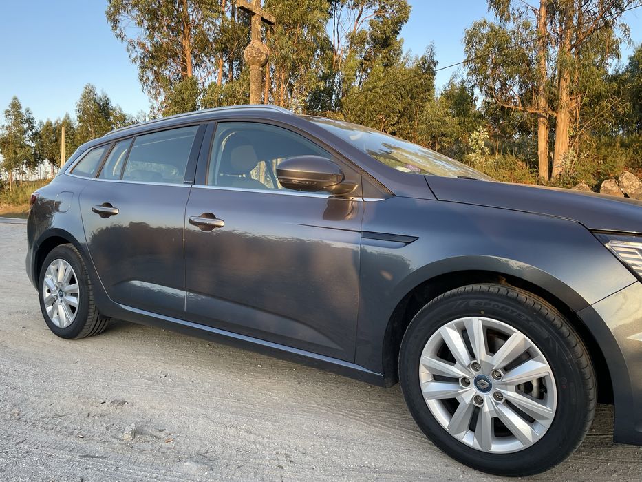 Renault Megane E-Tech Plug-In Hibrid - Financiamento