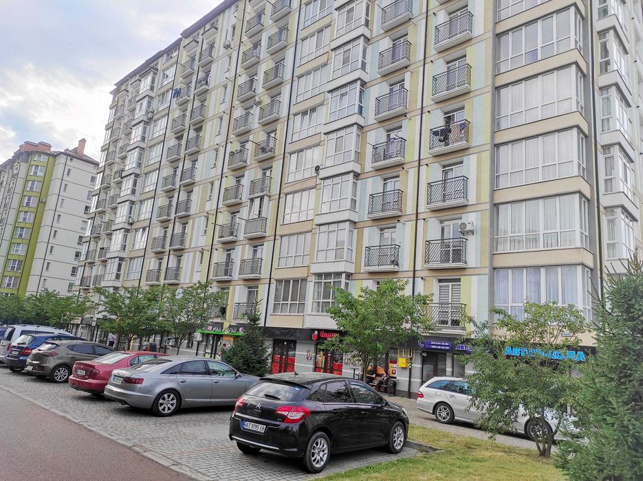 Продається 3-х. кім. квартира по вул. Стуса, буд. 38 в ЖК Левада 2