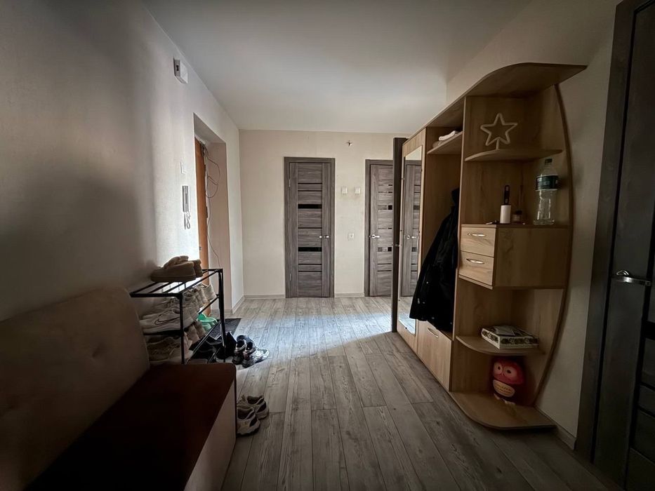 Продаю 2к квартиру в классном доме в хорошем месте