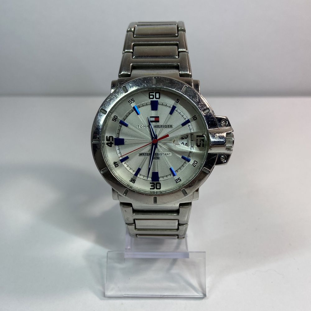 Годинник часы Tommy Hilfiger F90267 сталеві срібні оригінал: 1 950 грн. -  Наручні годинники Суми на Olx