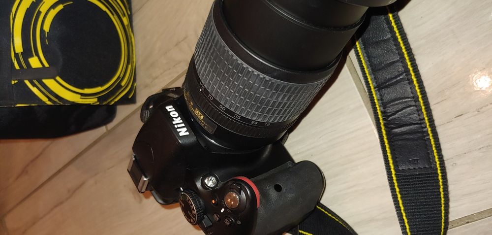 Nikon D5100 + dodatki mały przebieg