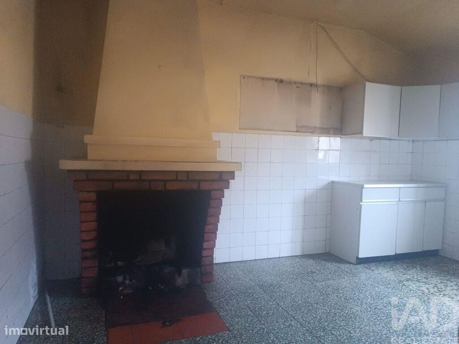 Casa / Villa T4 em Mogadouro, Valverde, Vale de Porco e Vilar de Rei d