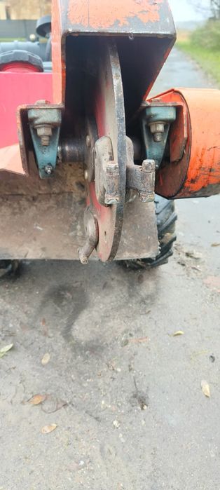 Dosko karczownica hydrauliczna frezarka do pni honda 2018r