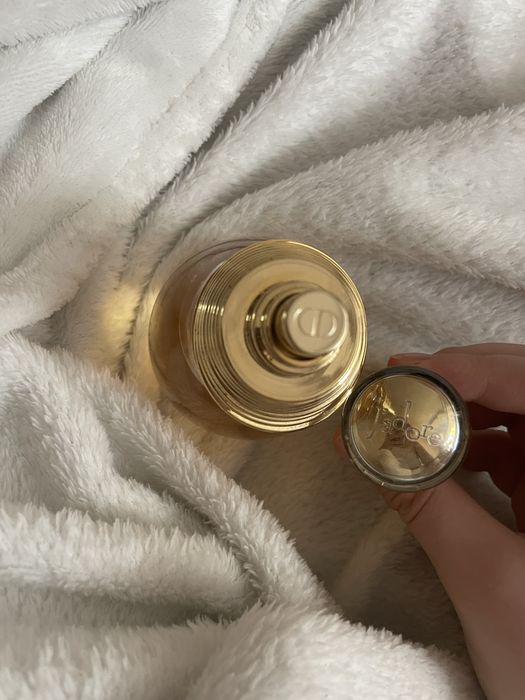 Парфуми jador.