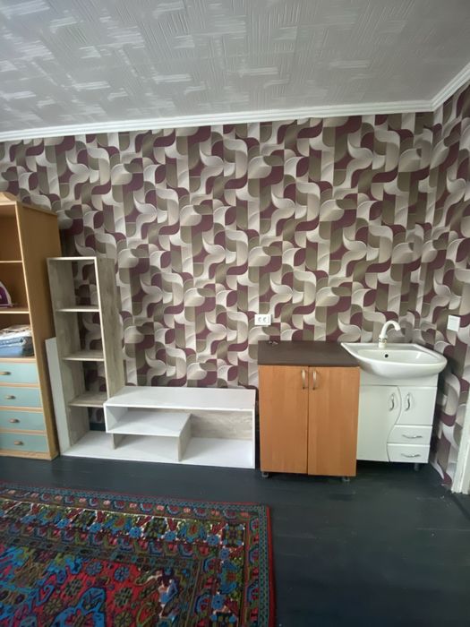 Оренда кімнати в гуртожитку з власною водою у кімнаті