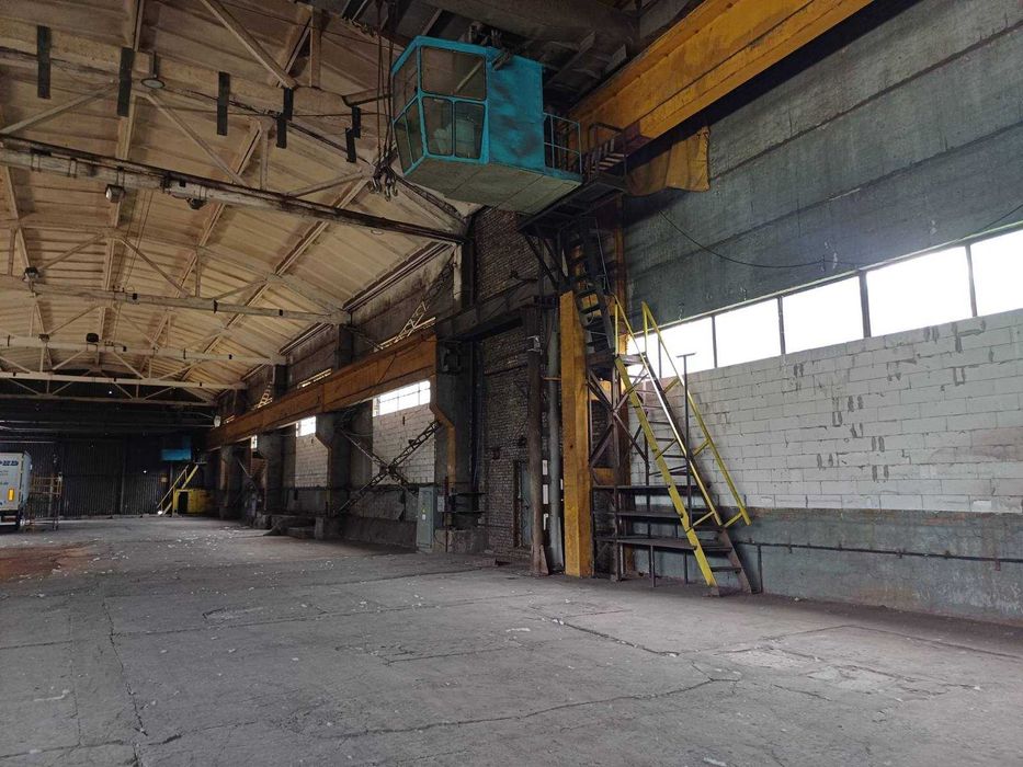 Аренда производственного цеха, Мостовой кран