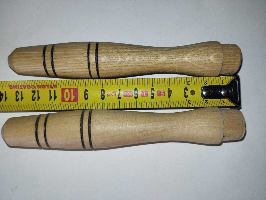 Дерев'яна ручка кругла