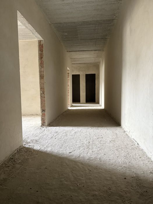 Продається двох-кімнатна квартира