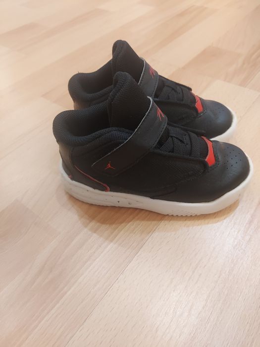 Кросівки  дитячі jordan