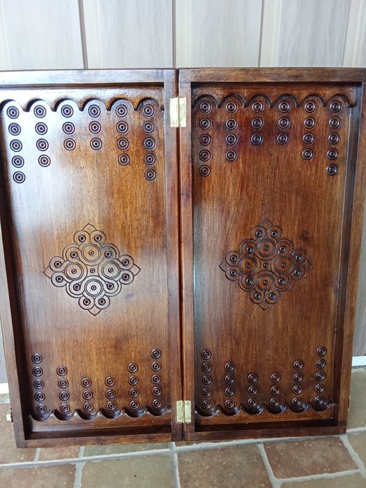 Нарди різьба по дереву