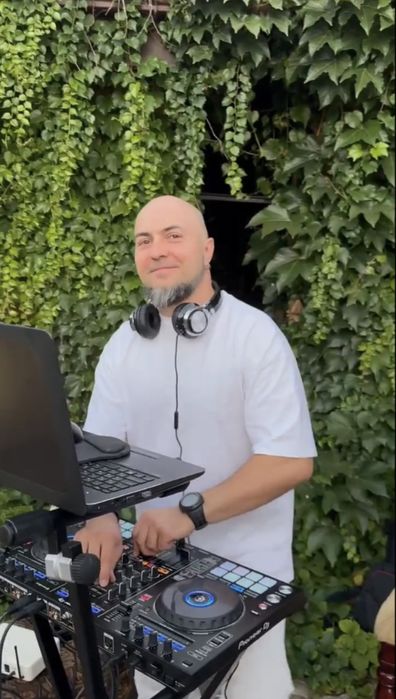 DJ | Караоке | Живий вокал | Виїзне музичне оформлення подій