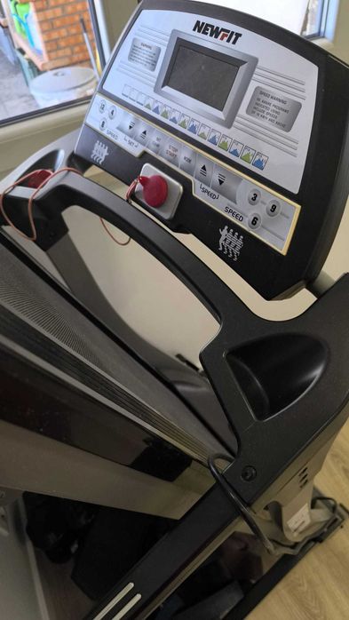 Vendo passadeira elétrica NewFit, totalmente funcional.