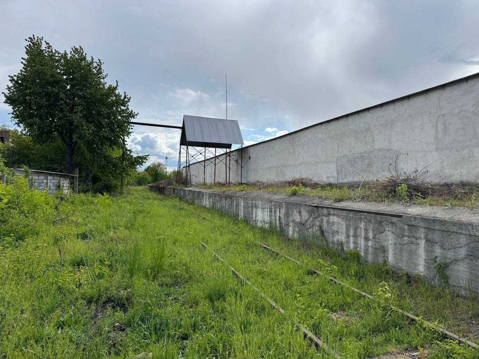 Виробничо-складський комплекс 4965 м² | 1,2 га | Власна залізнична колія