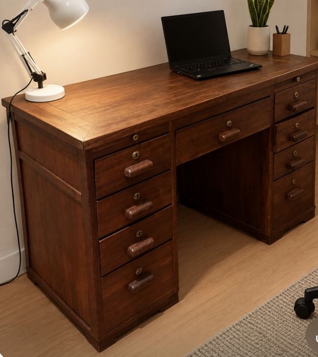 Vendo Secretaria em madeira maciça