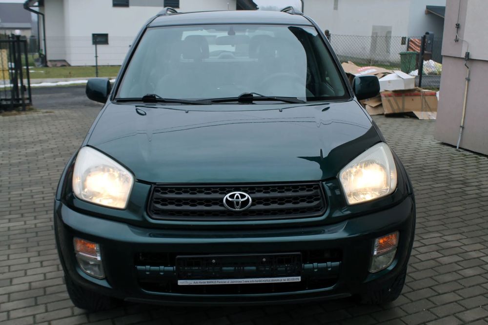 Toyota RAV4 4x4 BEZWYPADKOWA STAN DOBRY KLIMA zdrowa 1998 cm 150 koni.