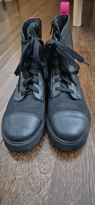 Botas pretas DKNY