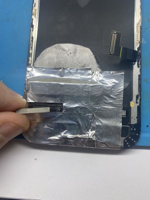 Ремонт телефонів, планшетів, ноутбуків