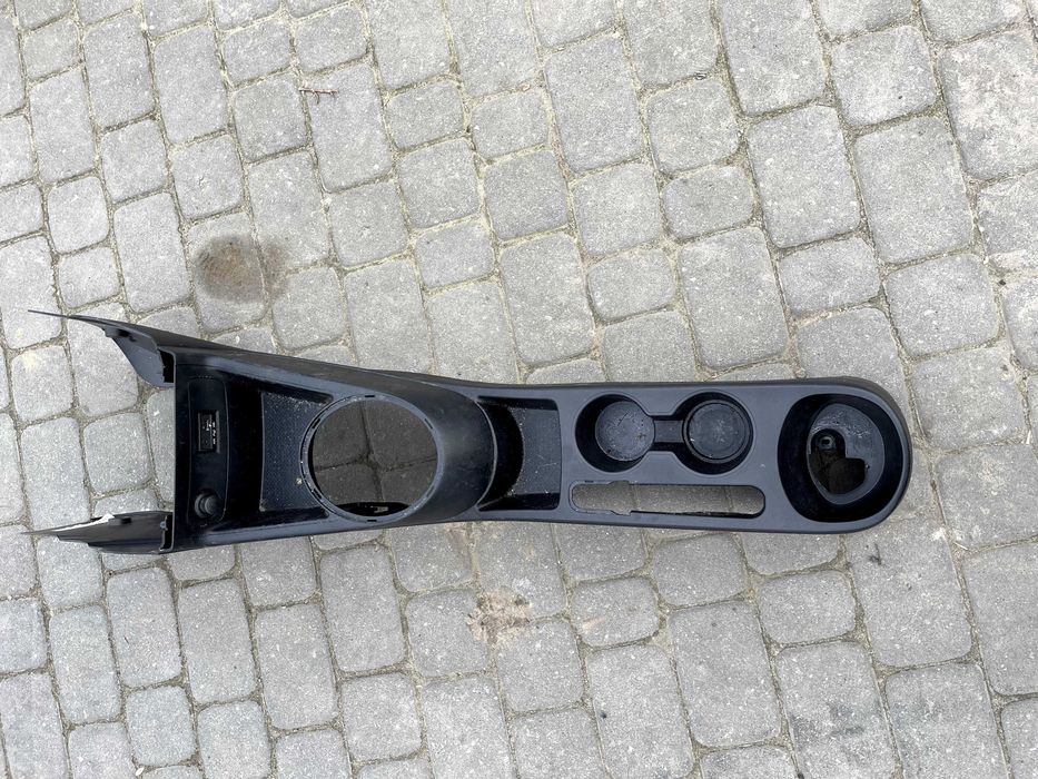 Tunel środkowy Hyundai i20 12- 5D