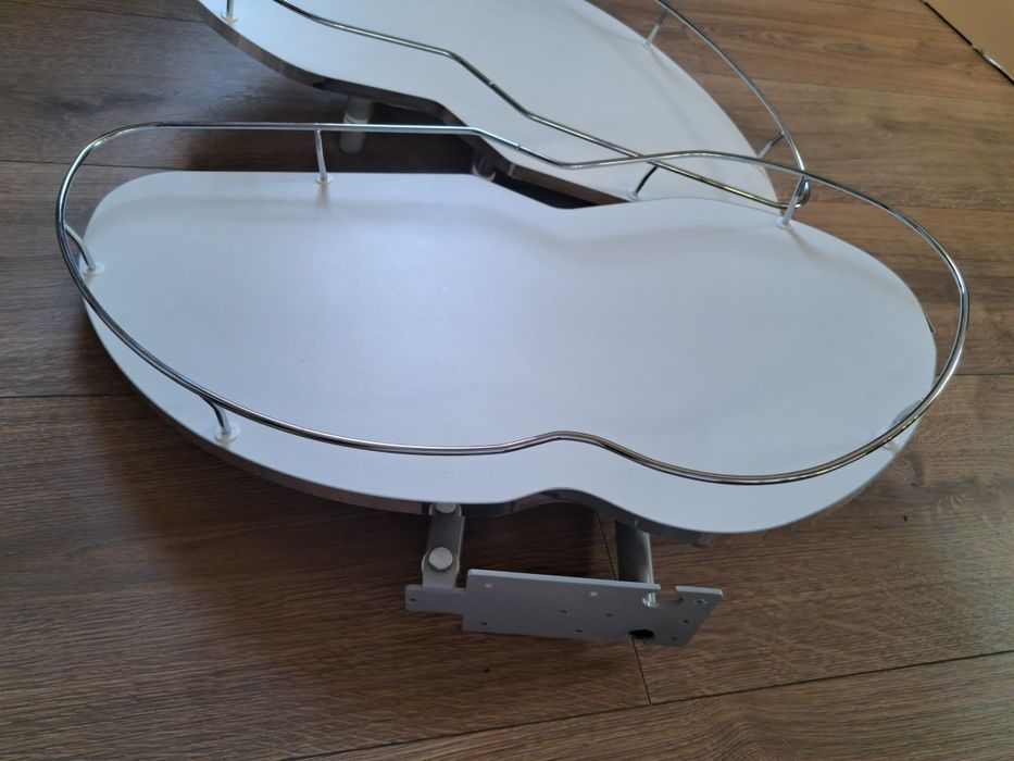 Nerki do szafki narożnej