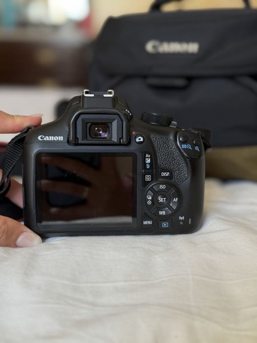 Canon EOS 1300D