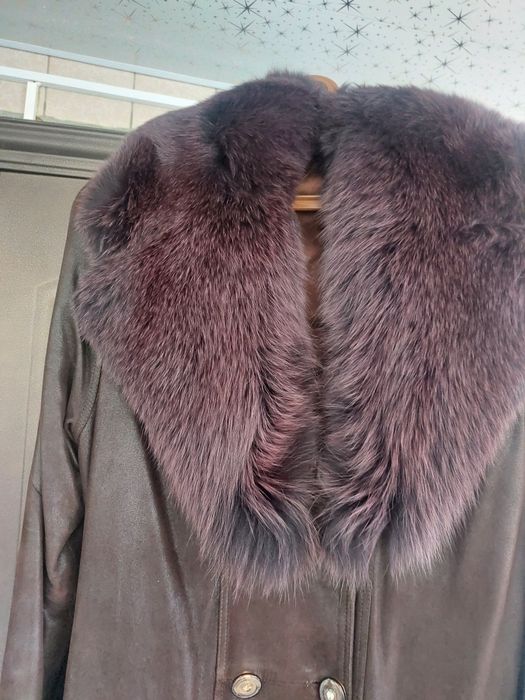 Шкіряне пальто з натуральним хутром
