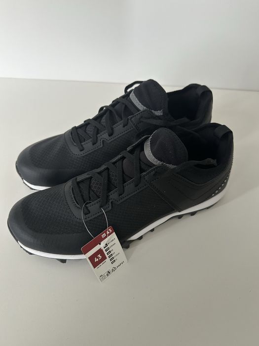 Продам нові кросівки 43 розмір