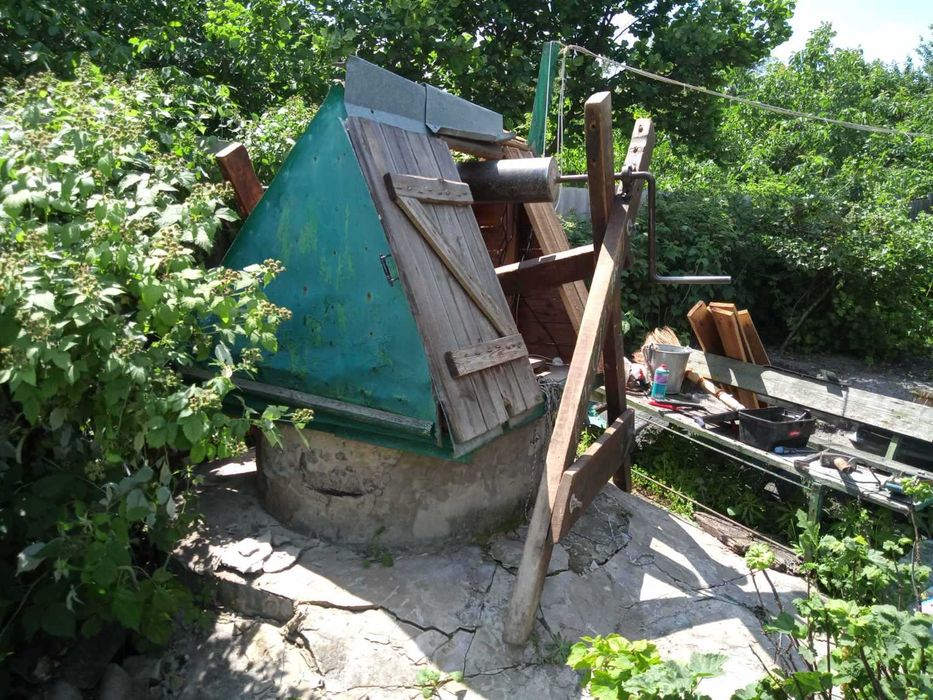 Чистка источников питьевой воды: колодцев, скважин, водоемов
