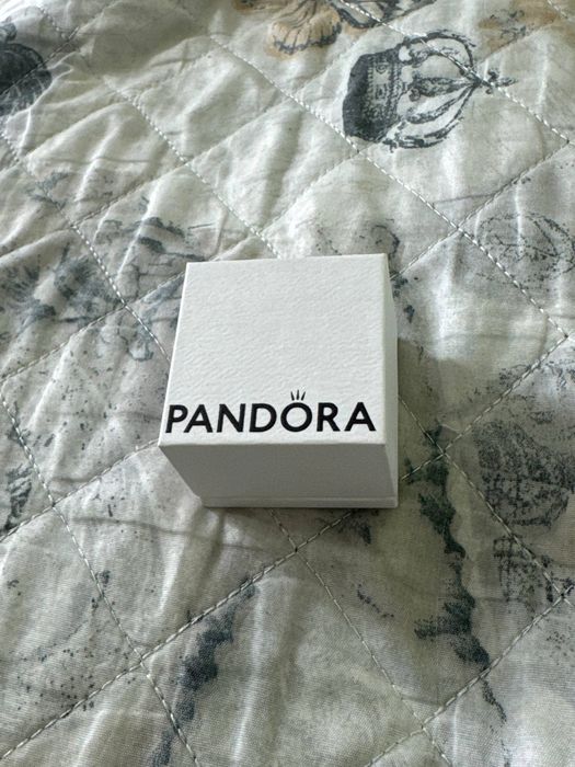 каблучка блискуча з паве Pandora