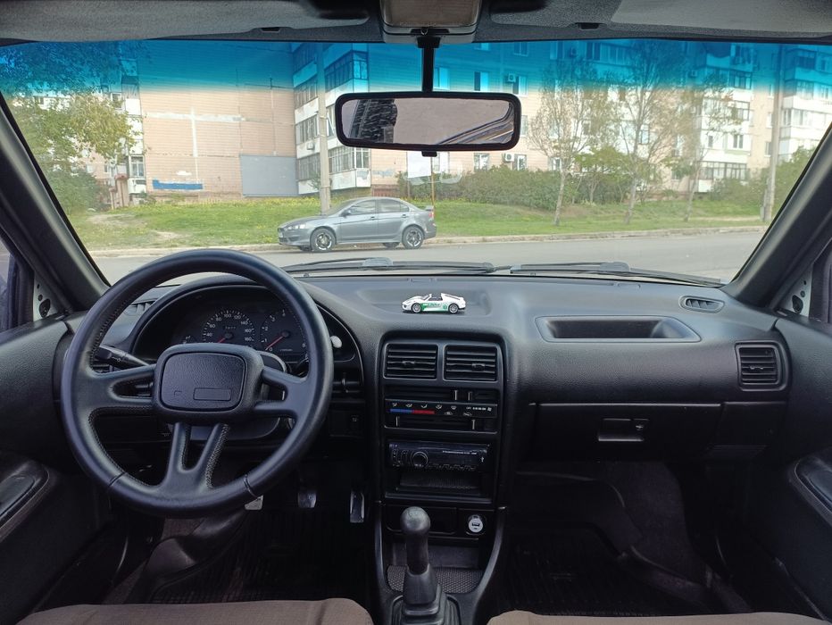 Suzuki Swift 1997 японский брат Honda Civic :)