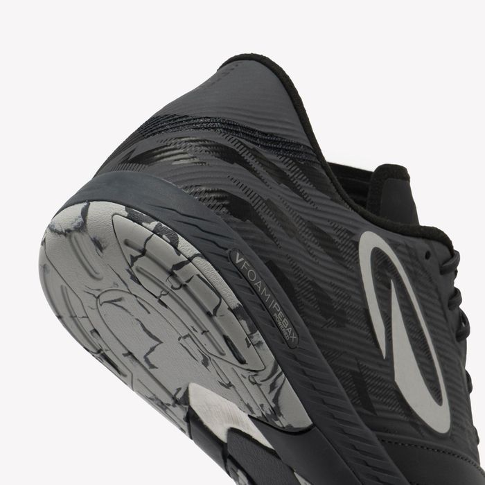 Sapatilhas de futsal adulto, Ginka Pro V2 cinzento e preto